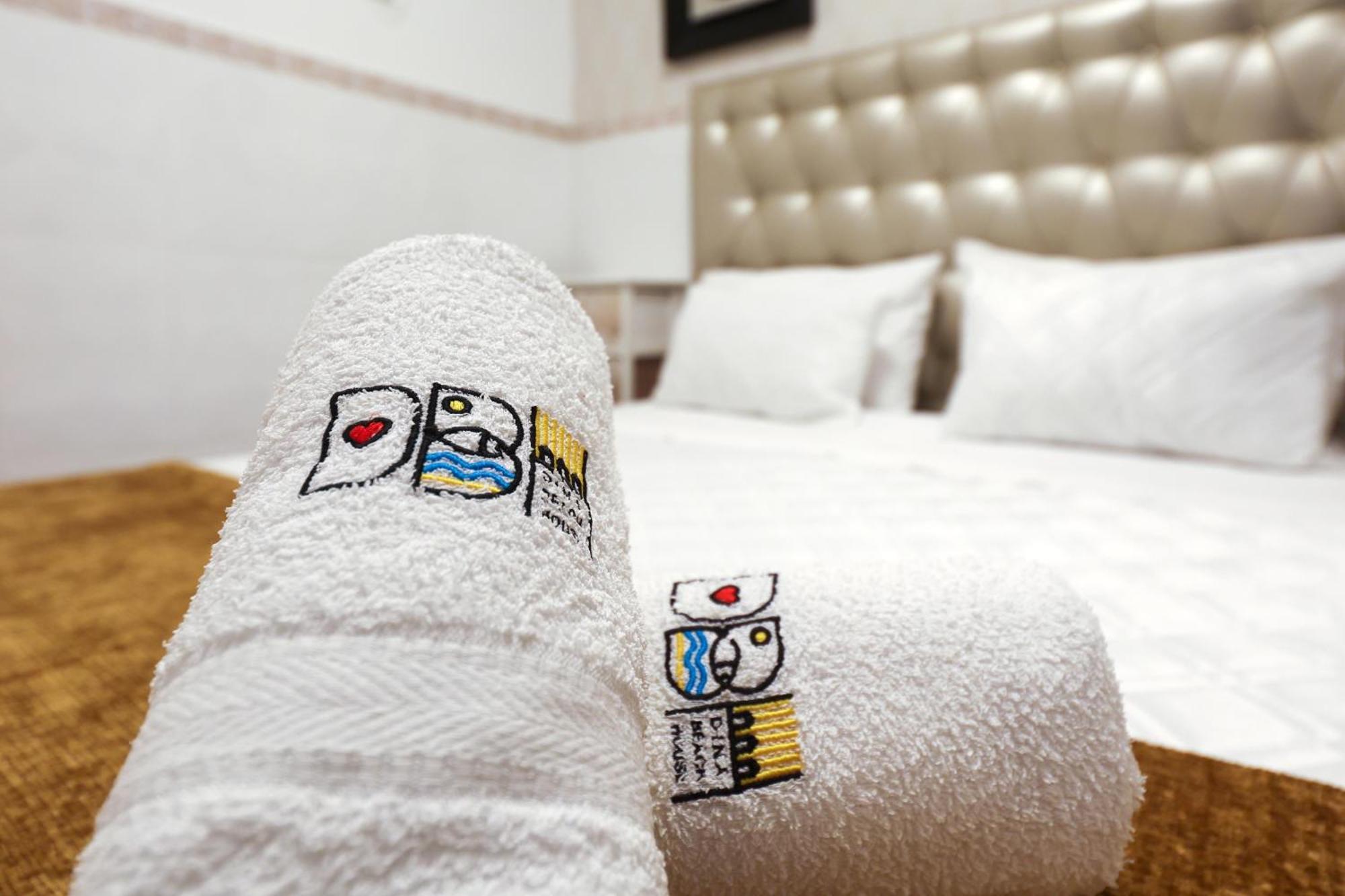 Dina Beach House Quinzico นาซาเร ภายนอก รูปภาพ
